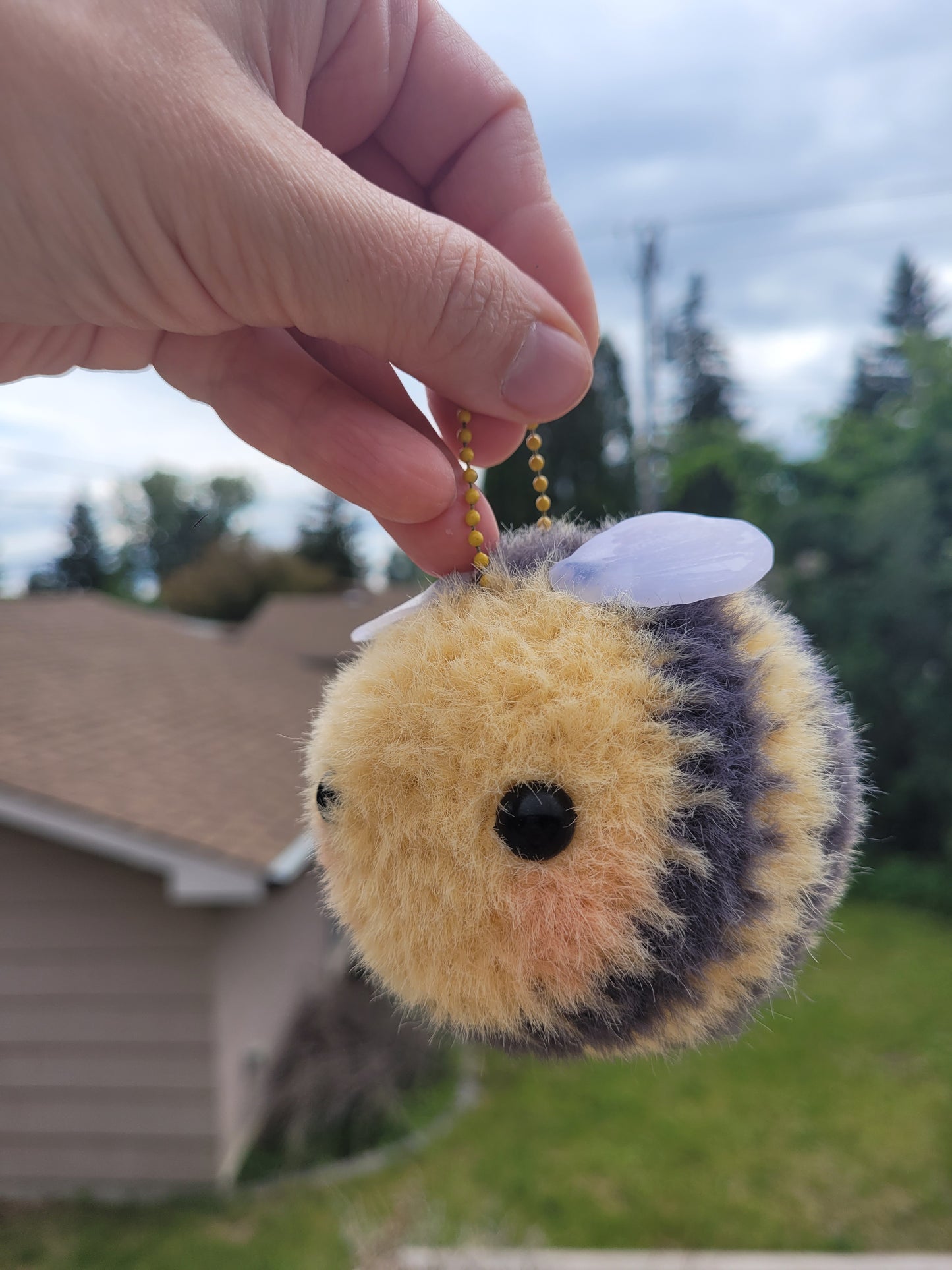 Handmade Fuzzy Bee Amigurumi - Cute Crochet Bee Keychain & Plush Toy Gift